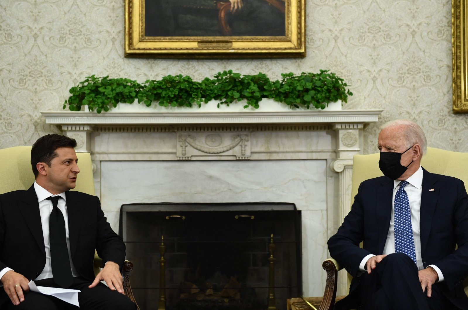 U.S. President Joe Biden (R) meets with Ukraine&#039;s President Volodymyr Zelensky in the Oval Office of the White House in Washington, U.S., Sept. 1, 2021. (AFP Photo)