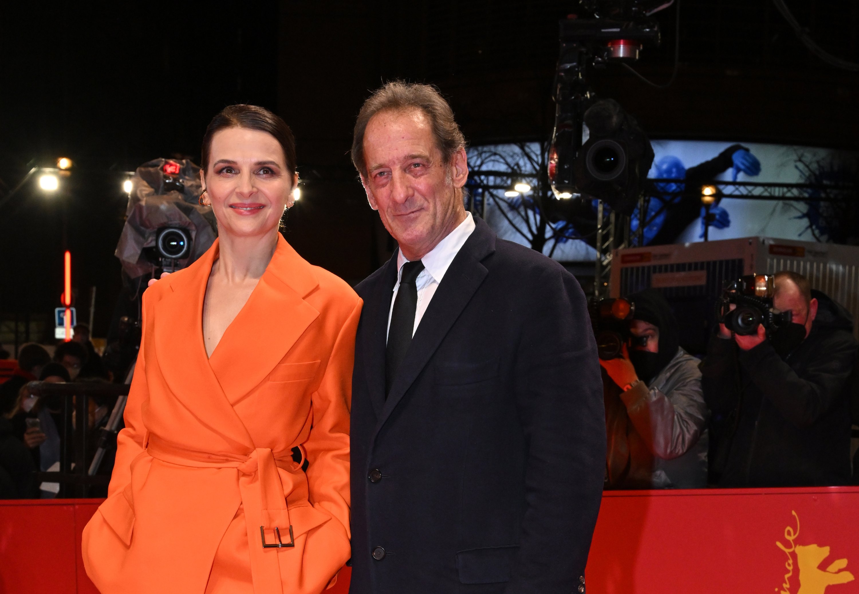 French actress Juliette Binoche (L) and French actor Vincent Lindon attend the premiere of 