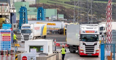 A lorry leaves Larne port, north of Belfast in Northern Ireland, after arriving on a ferry from Stranraer in Scotland, Feb. 3, 2022. (AFP Photo)