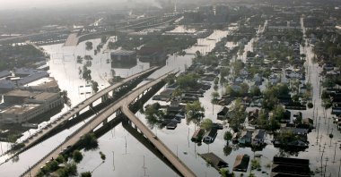 Floodwaters from Hurricane Katrina fill the streets near downtown New Orleans, Louisiana, U.S., Aug. 30, 2005. (AP Photo)