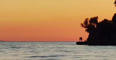 The red sunsets that Akyaka is famous for, Muğla, southwestern Turkey. (Photo by Leyla Yvonne Ergil)