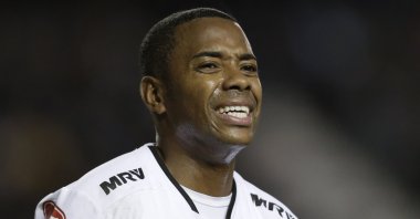 Atletico Mineiro's Robinho reacts during a Copa Libertadores match against Racing in Buenos Aires, Argentina, April 27, 2016. (AP Photo)
