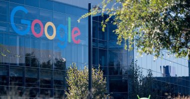 A Google logo and Android statue at the Googleplex in Mountain View, California, U.S., Nov. 4, 2016. (AFP Photo)