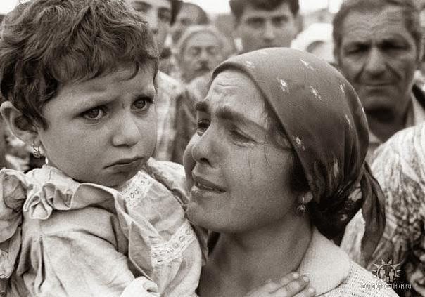 An old photo of a mother and child of Ahıska Turk descent. (Sabah File Photo)