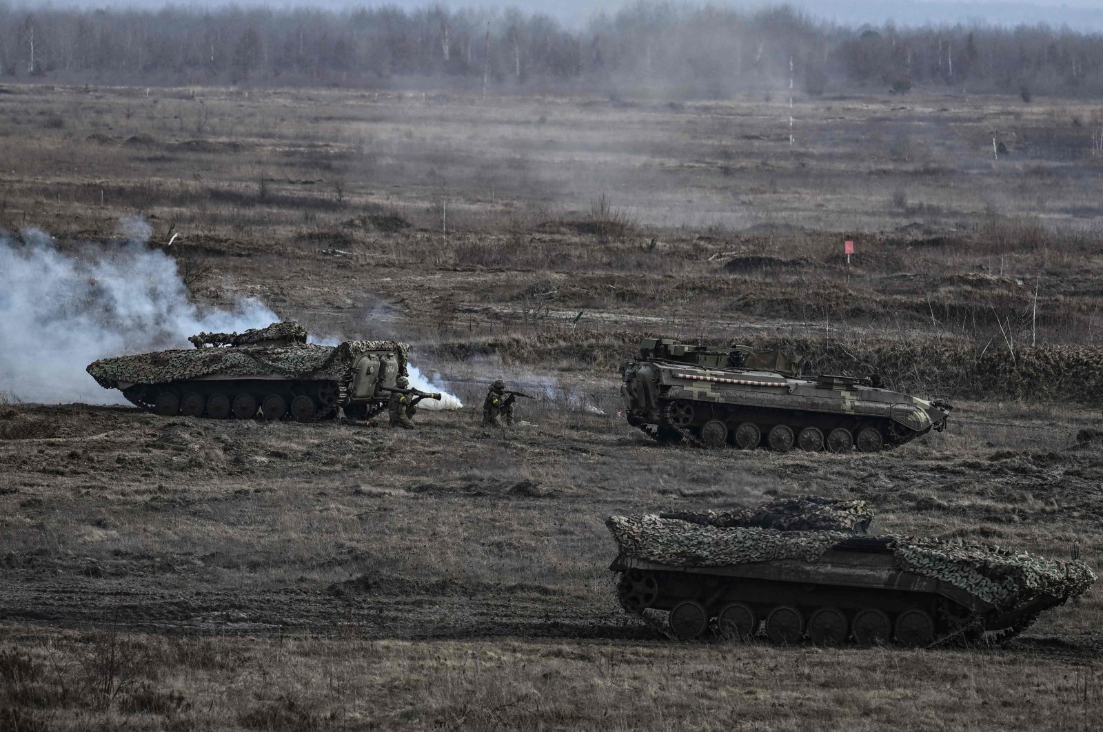 Ukrainian troops take part in a military drill outside the city of Rivne, western Ukraine, Feb. 16, 2022. (AFP Photo)