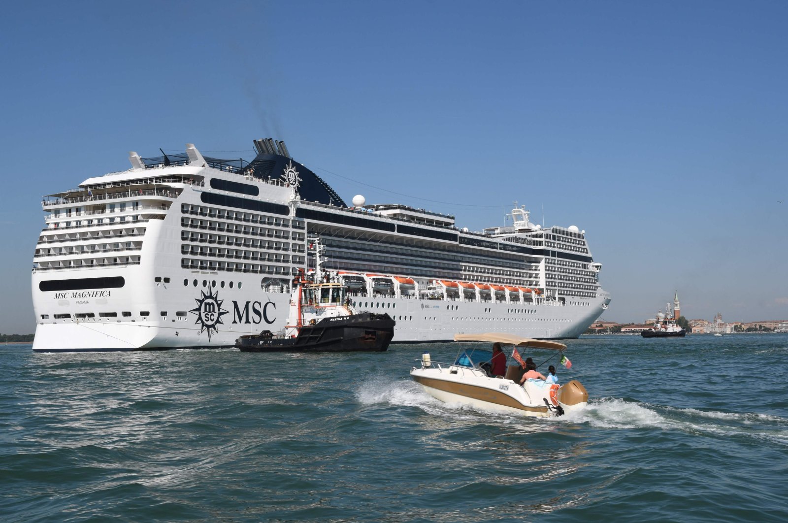 The MSC Magnifica cruise ship moors in St. Mark&#039;s basin, after it was stopped following an incident between the River Countess tourist boat (not pictured) which was hit early by the MSC Opera cruise ship (not pictured) that lost control as it was coming in to dock in Venice, Italy, June 2, 2019. (AFP Photo)