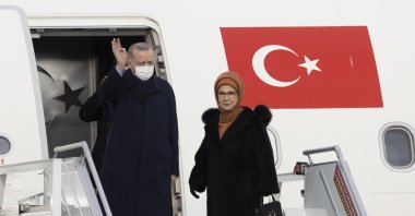 President Recep Tayyip Erdoğan (L) and first lady Emine Erdoğan arrive in Kyiv, Ukraine, on Feb. 3, 2022. (AA)