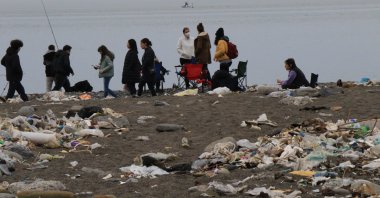 The coast of Kozlu district is being swamped by garbage, Zonguldak, Turkey, Feb. 20, 2022. (IHA Photo)
