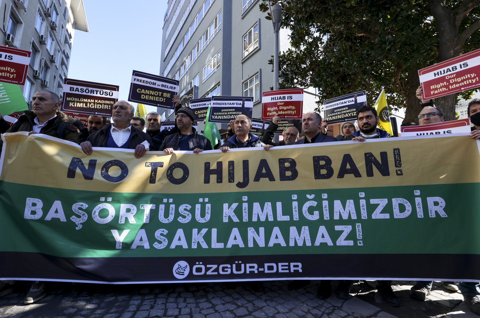 The Özgürder and Mazlumder associations protested the hijab ban in Indian schools, Istanbul, Turkey, Feb. 19, 2021. (AA Photo)