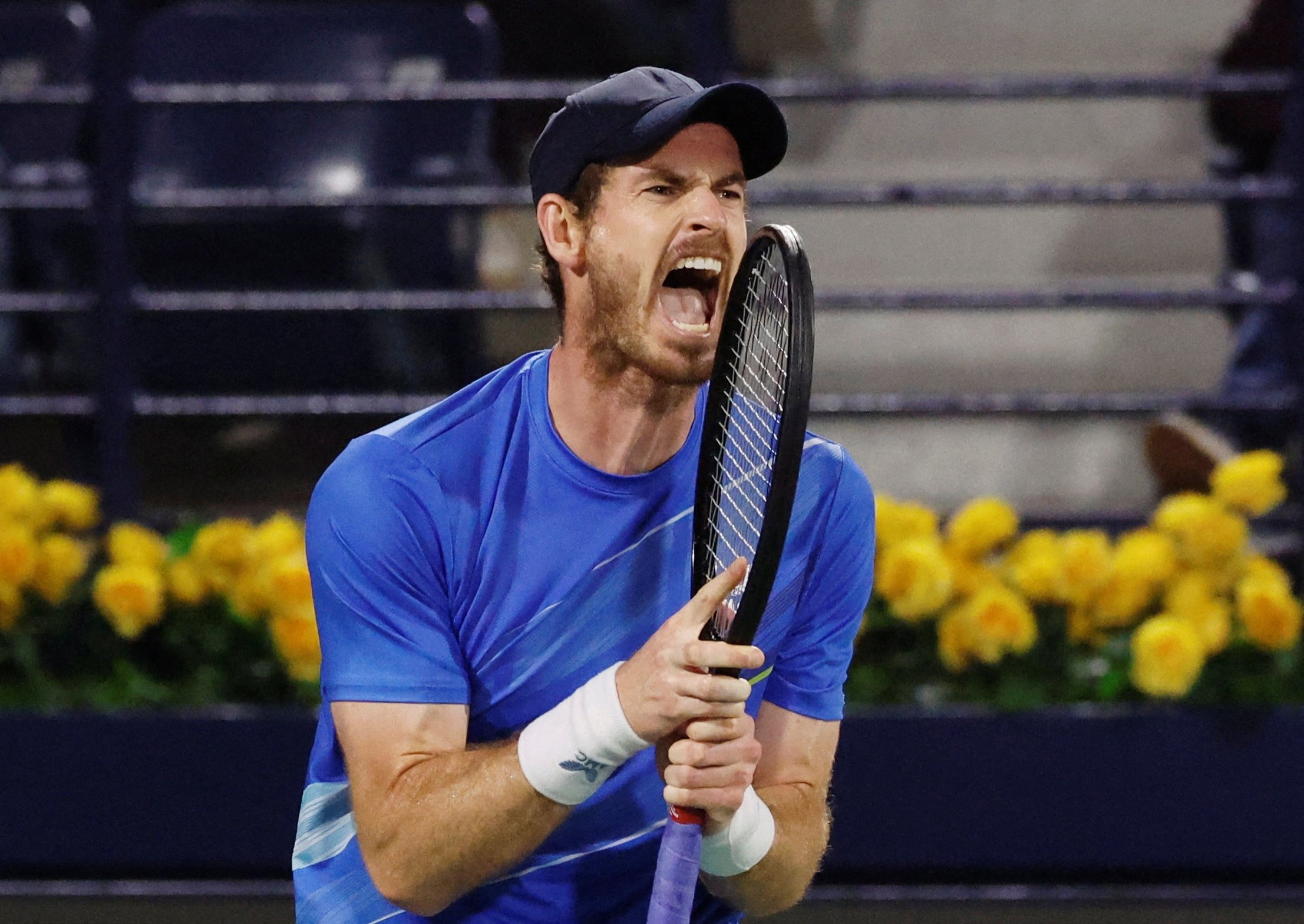 Andy Murray reacts during his Dubai Tennis Championships match against Christopher O'Connell, Dubai, UAE, Feb. 21, 2022. (Reuters Photo)