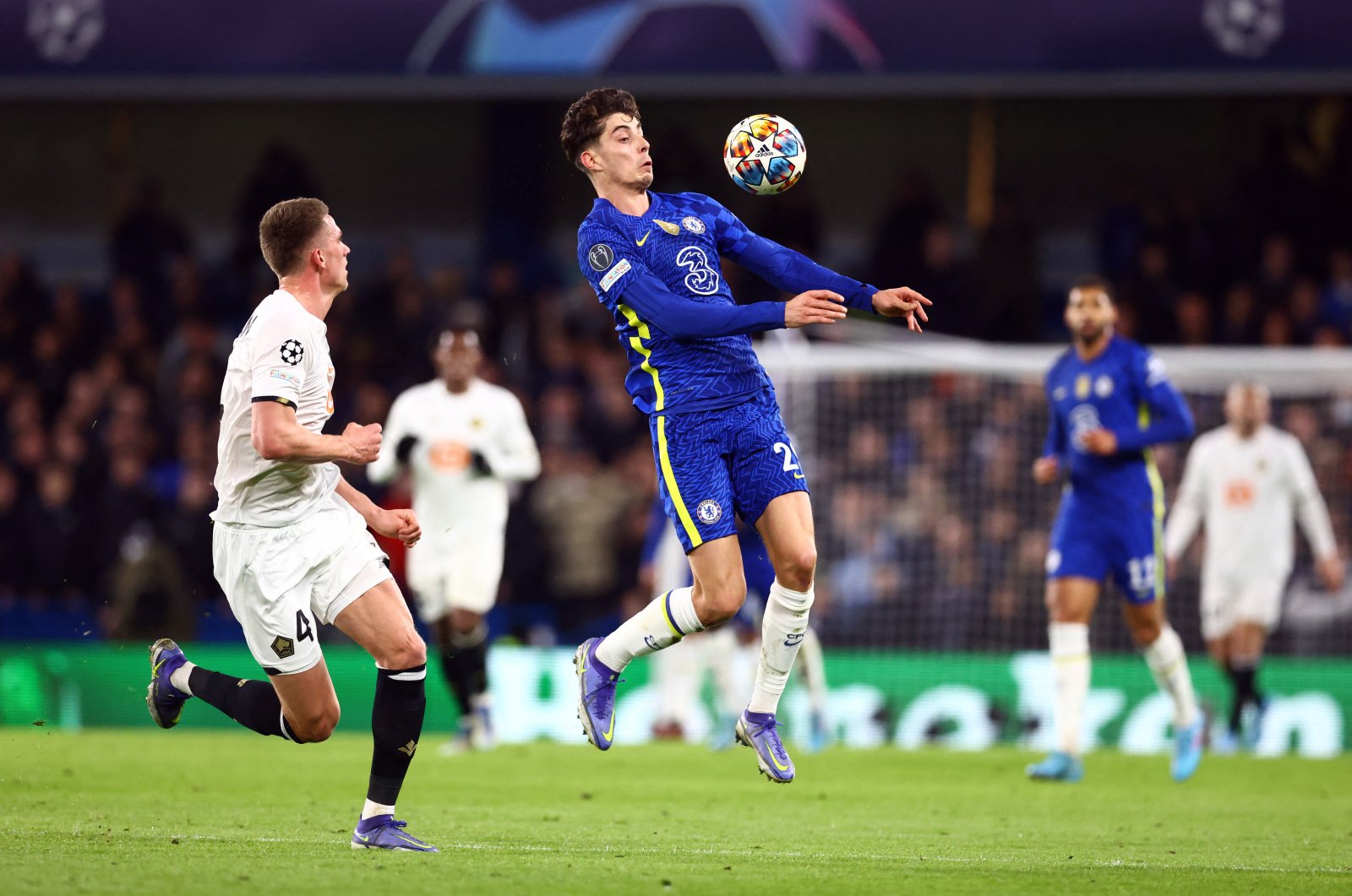 Chelsea&#039;s Kai Havertz (C) in action during a Champions League match against Lille, London, England, Feb. 22, 2022.