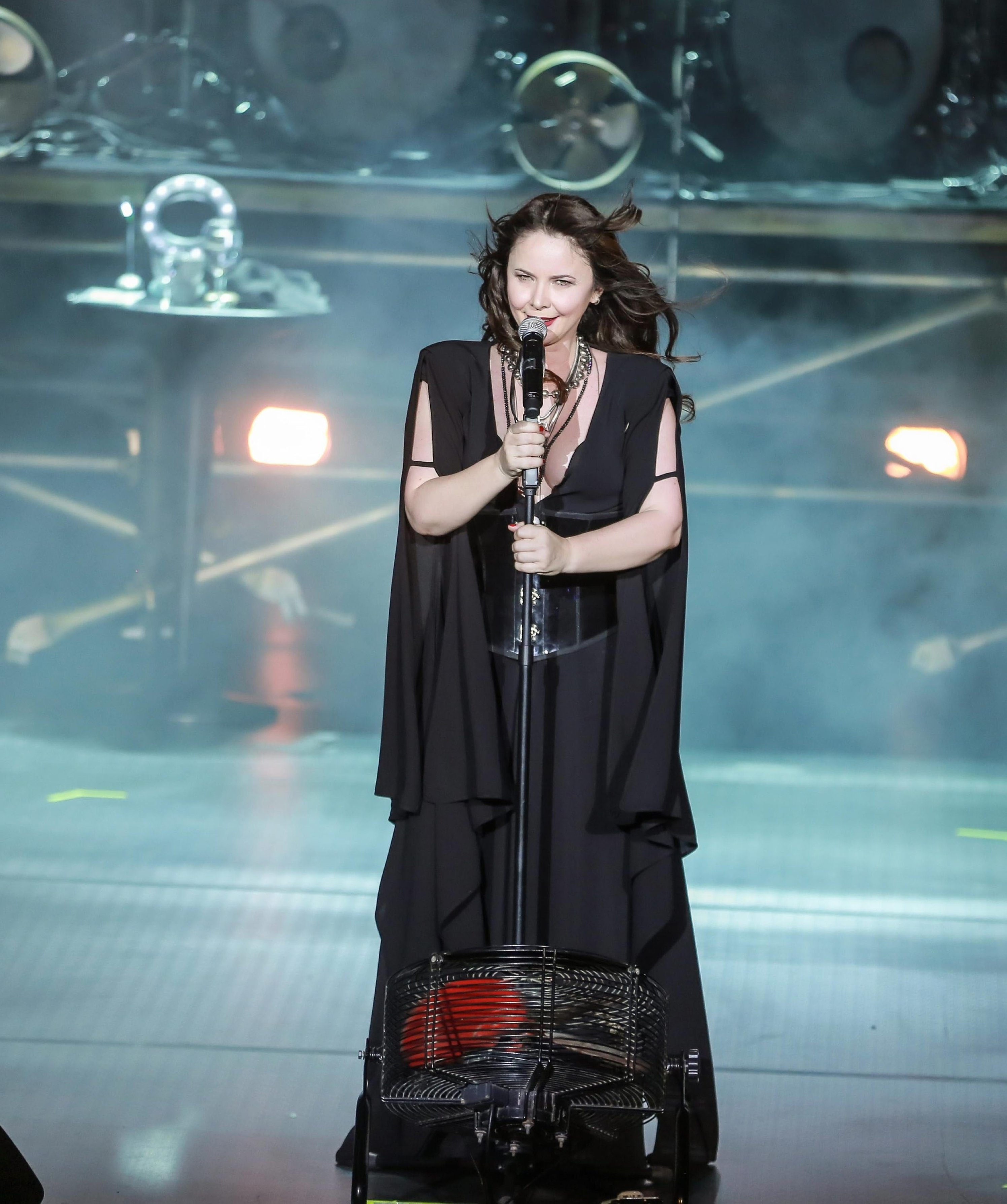 Şebnem Ferah performs at the Cemil Topuzlu Open Air Theater, in Istanbul, Turkey. (Archive Photo)