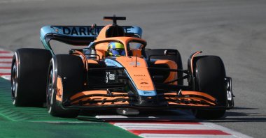 McLaren's British driver Lando Norris in action during the first day of F1 preseason testing, Barcelona, Spain, Feb. 23, 2022. (AFP Photo)