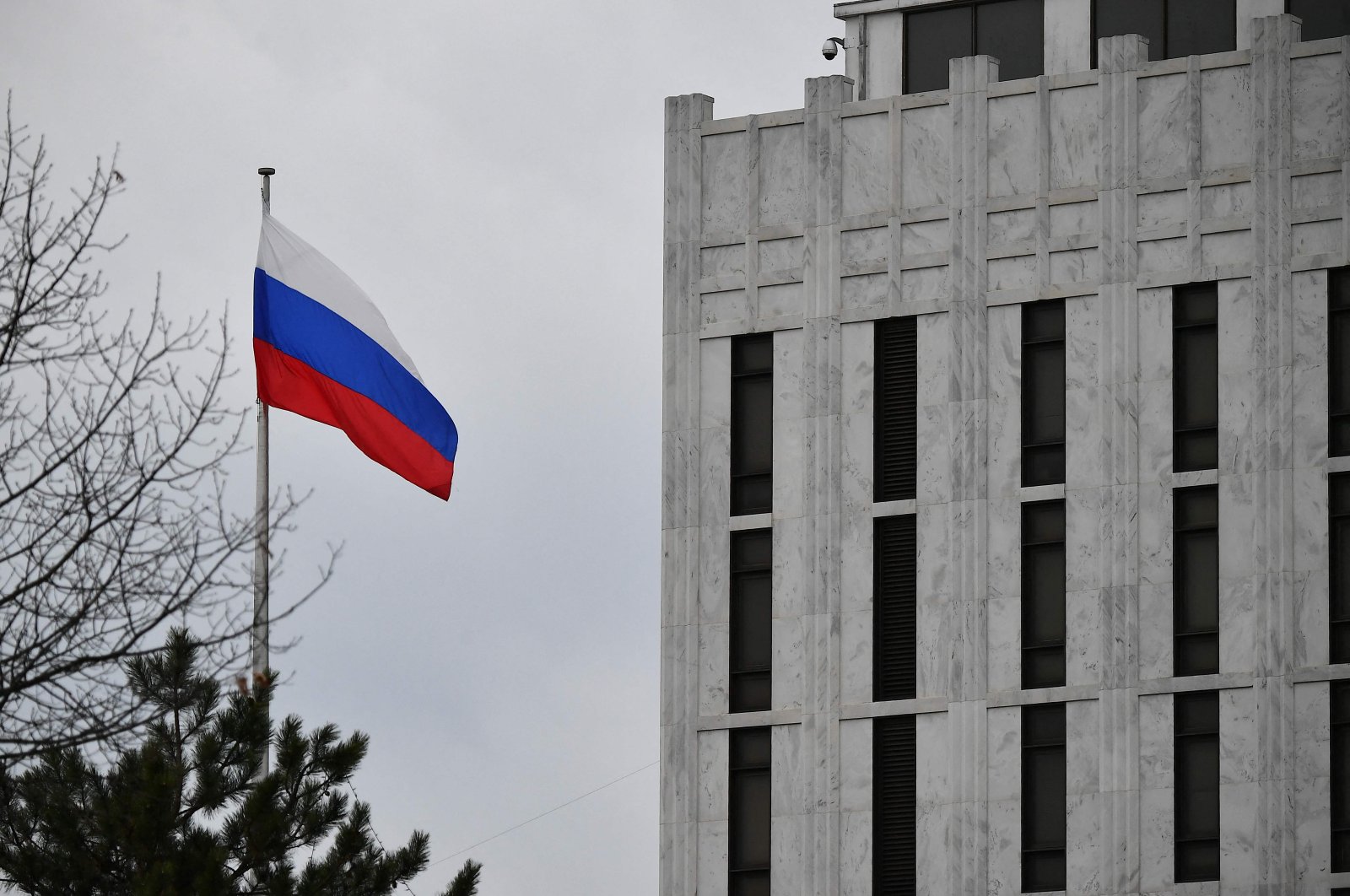 A Russian flag flutters in front of the Russian Embassy in Washington D.C., U.S., Feb. 23, 2022. (AFP Photo)