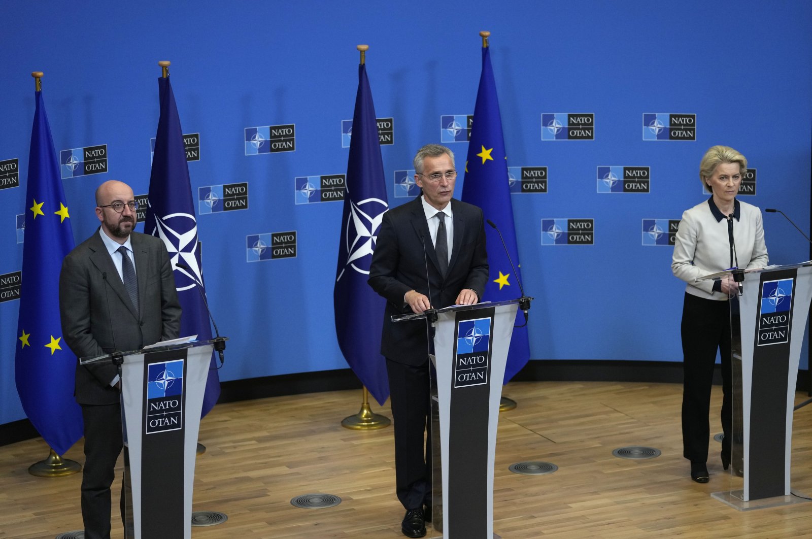 NATO Secretary-General Jens Stoltenberg (C) participates in a media conference with European Commission President Ursula von der Leyen (R) and European Council President Charles Michel at NATO headquarters in Brussels, Belgium, Feb 24, 2022. (AP Photo)