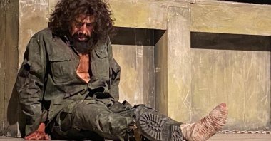 Vural Bingöl as Ernesto Guevara de la Serna in a scene from "Che’s Farewell". (Courtesy of Kumbara Visual Arts Theater)