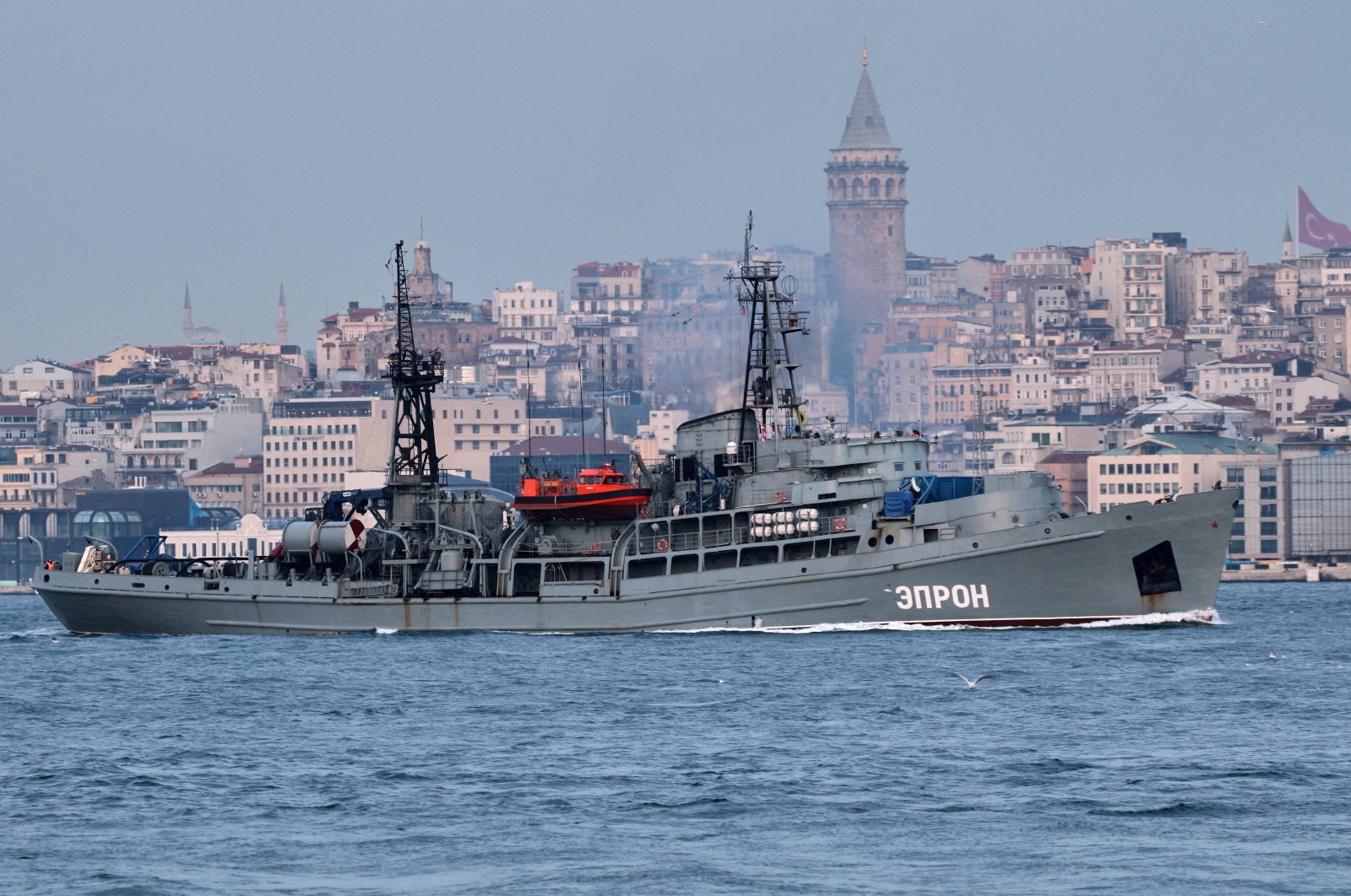 The Russian Navy&#039;s Black Sea Fleet 145th Rescue Ship Squad&#039;s Prut class rescue tug EPRON sails in the Bosporus, on its way to the Black Sea, in Istanbul, Turkey, Feb. 17, 2022. (REUTERS)