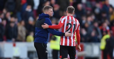 Newcastle's manager Eddie Howe (L) and Brentford's Christian Eriksen (R) react after the English Premier League soccer match between Brentford FC and Newcastle United in London, Britain, Feb. 16, 2022.  (EPA Photo)