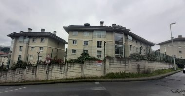 View of the house scammers tried to make their victim sell in Istanbul, Turkey, March 1, 2022. (PHOTO BY MUSTAFA KAYA)