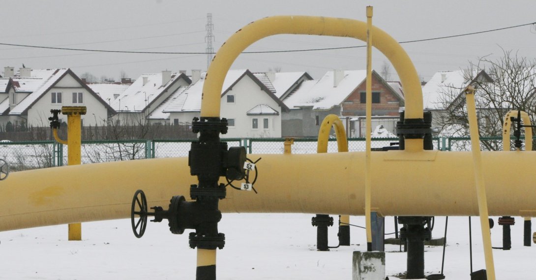 A natural gas pumping station for imported gas from Russia, in Rebelszczyzna, near Warsaw, Poland, Jan. 7, 2009. (AP Photo)