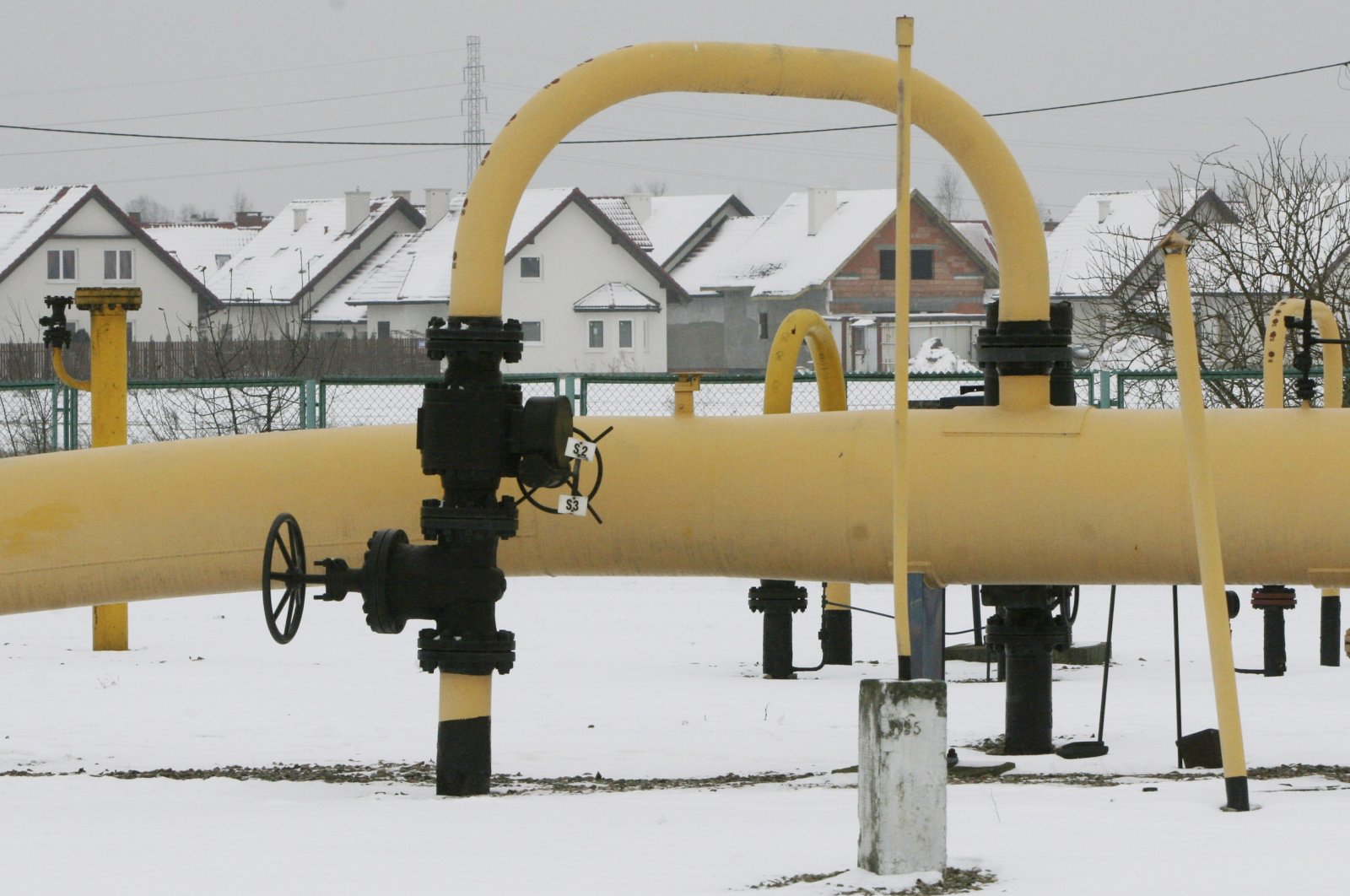 A natural gas pumping station for imported gas from Russia, in Rebelszczyzna, near Warsaw, Poland, Jan. 7, 2009. (AP Photo)