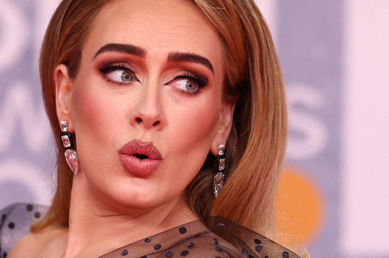 Adele poses as she arrives for the Brit Awards, London, Britain, Feb. 8, 2022. (Reuters Photo)