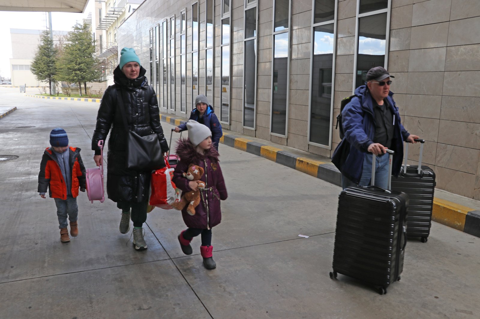 Ukrainian citizens continue to come to Turkey, fleeing the Russian attack on their country, Edirne, Turkey, March 3, 2022 (AA Photo) 