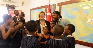 Nur Sağman, Turkey&#039;s director-general of West and Central Africa, visits a Turkish Maarif Foundation school, Conakry, Guinea, April 22, 2017. (AA Photo)