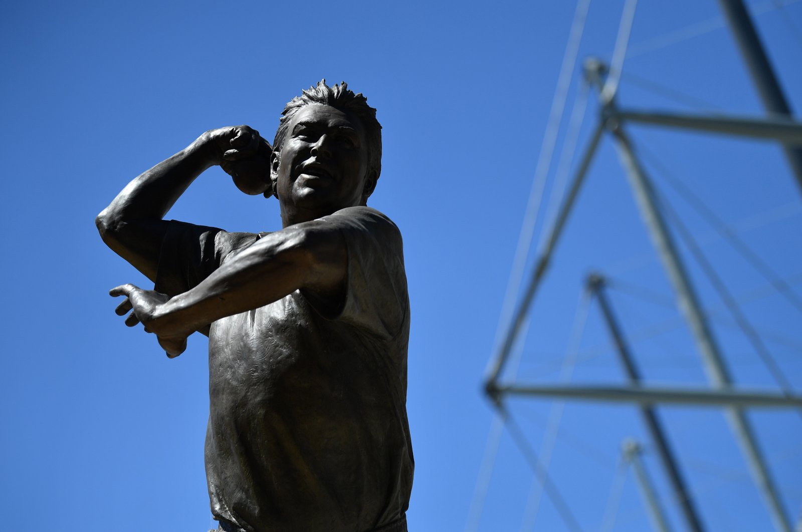 A statue of Australian cricketer Shane Warne outside the MCG in Melbourne, Australia, March 7, 2022. (EPA Photo)