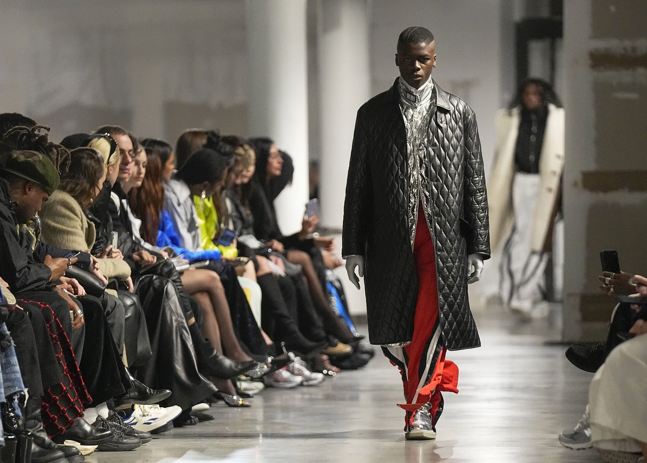 Paris Fashion Week 2022: A glance at fall/winter trends | Daily Sabah