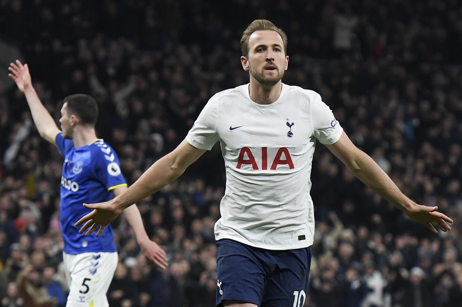 Suprs&#039; Harry Kane celebrates scoring in a Premier League game against Everton, London, England, March 7, 2022. (EPA Photo)