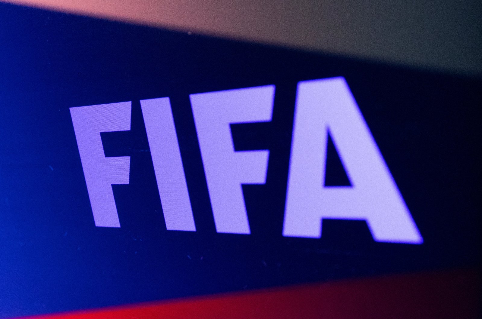 FIFA mengizinkan pemain asing meninggalkan Rusia di jendela transfer khusus