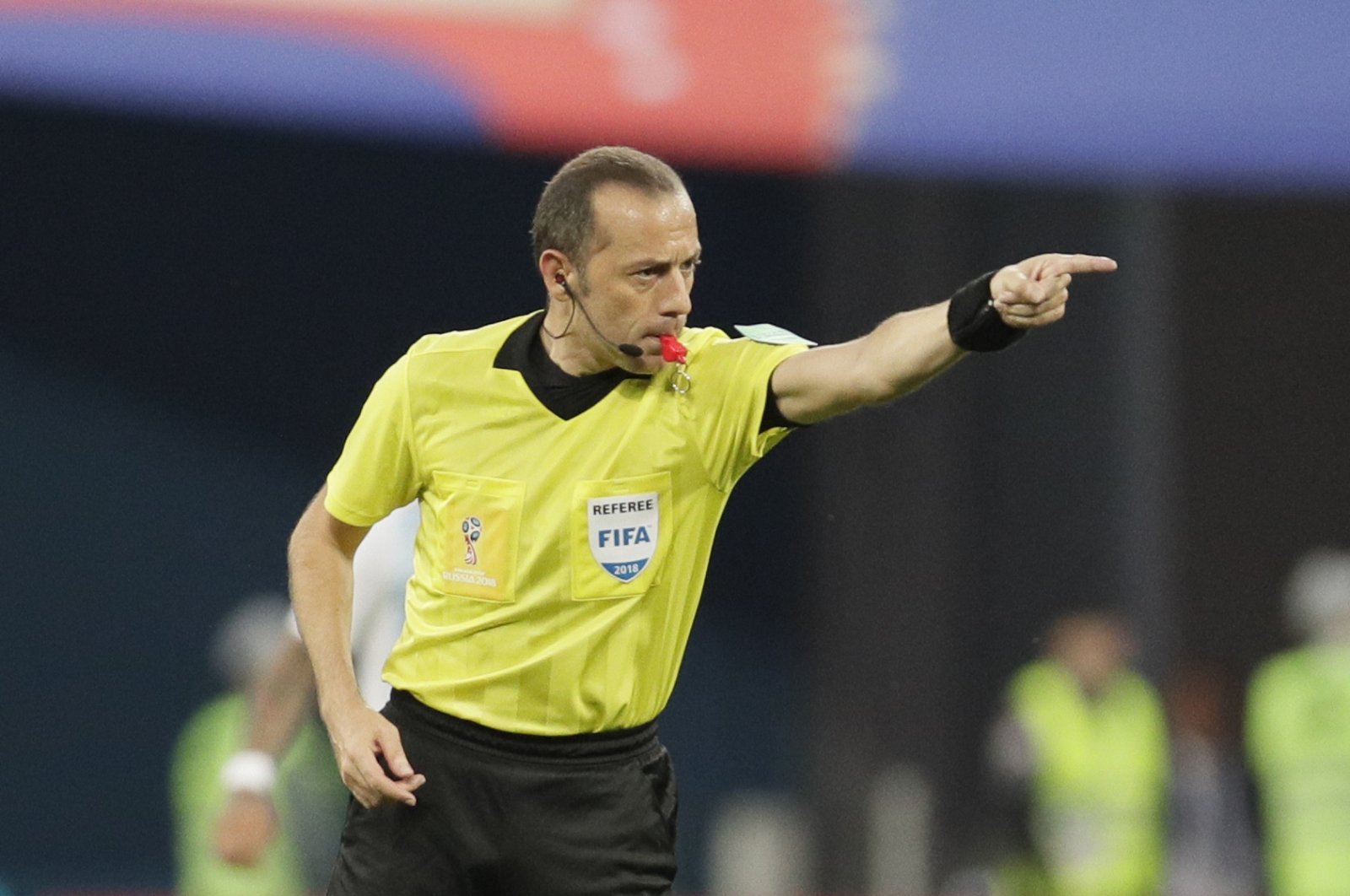Turkish referee Cüneyt Çakır gestures during a 2018 World Cup Group D match between Argentina and Nigeria, St. Petersburg, Russia, June 26, 2018. (AP Photo)