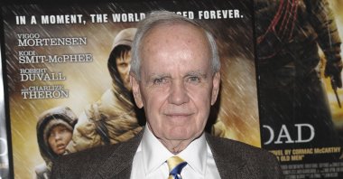 Author Cormac McCarthy attends the premiere of &quot;The Road&quot; in New York, U.S, Nov. 16, 2009. (AP Photo)