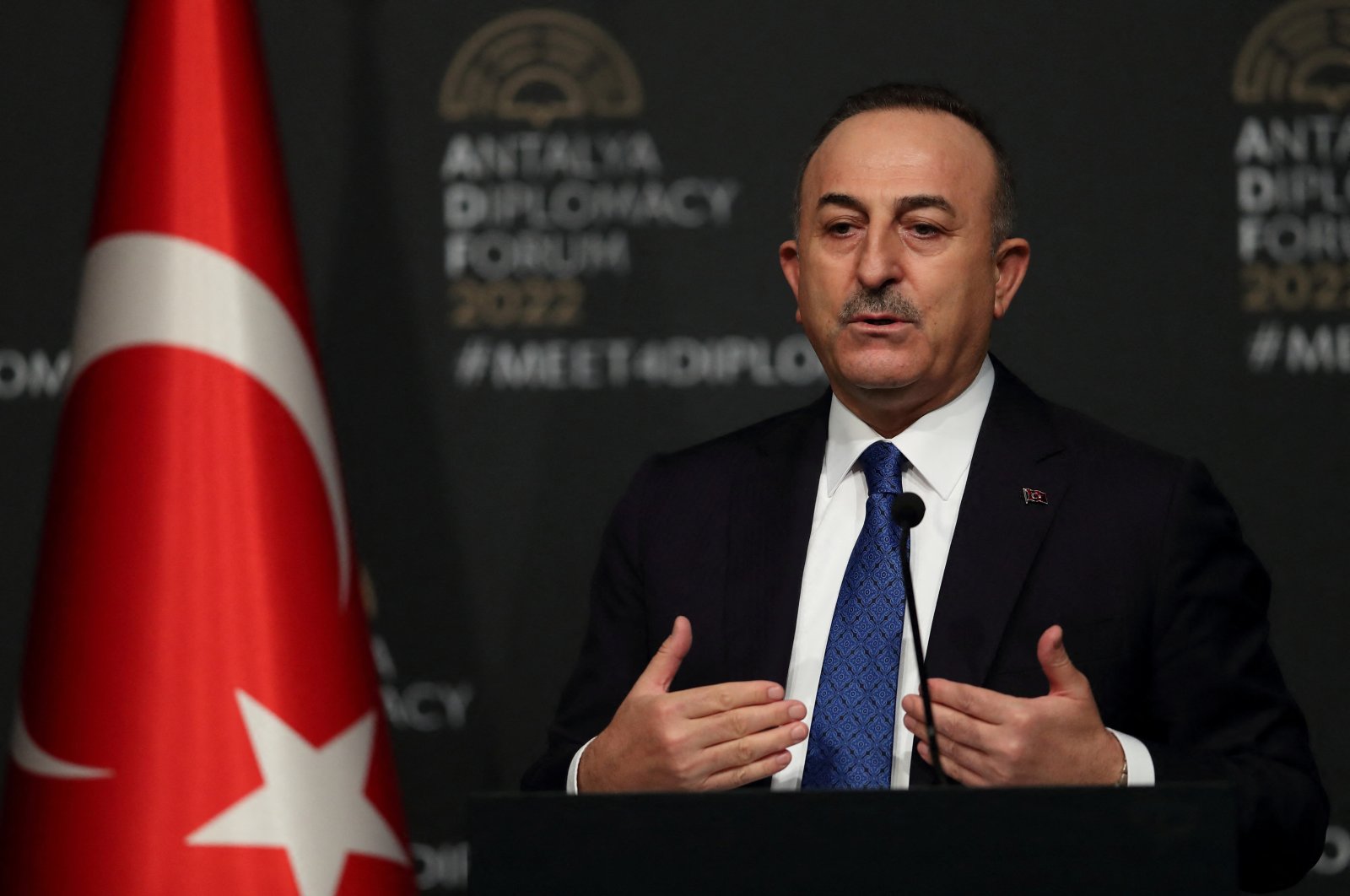 Foreign Minister Mevlüt Çavuşoğlu speaks during a news conference after meeting with his counterparts Russian Sergei Lavrov and Ukrainian Dmytro Kuleba, amid Russia's invasion of Ukraine, in Antalya, Turkey March 10, 2022. REUTERS/Murad Sezer