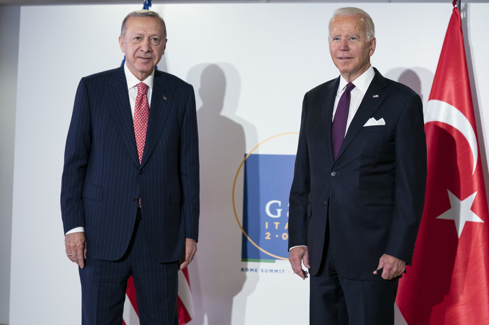President Recep Tayyip Erdoğan (L) meets with U.S. President Joe Biden during the G-20 leaders summit, Rome, Italy, Oct. 31, 2021. (AP Photo)
