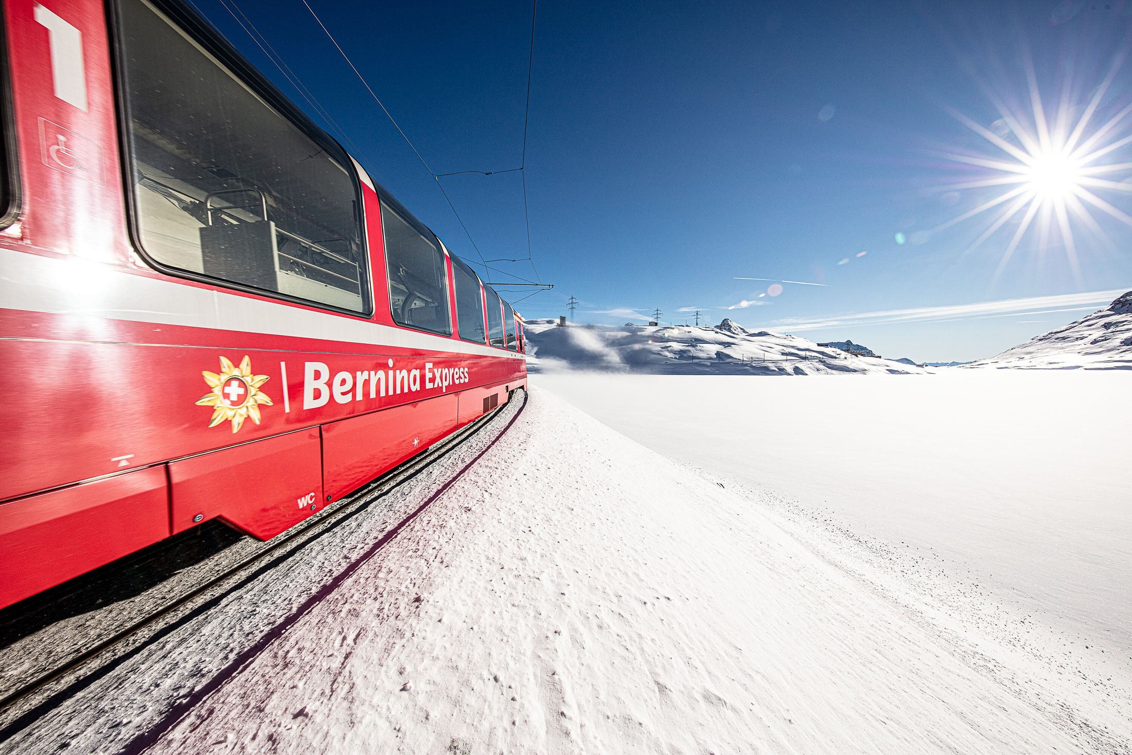 Soleil radieux sur le chemin de fer Bernina Express.  (Rhatische Bahn via dpa)