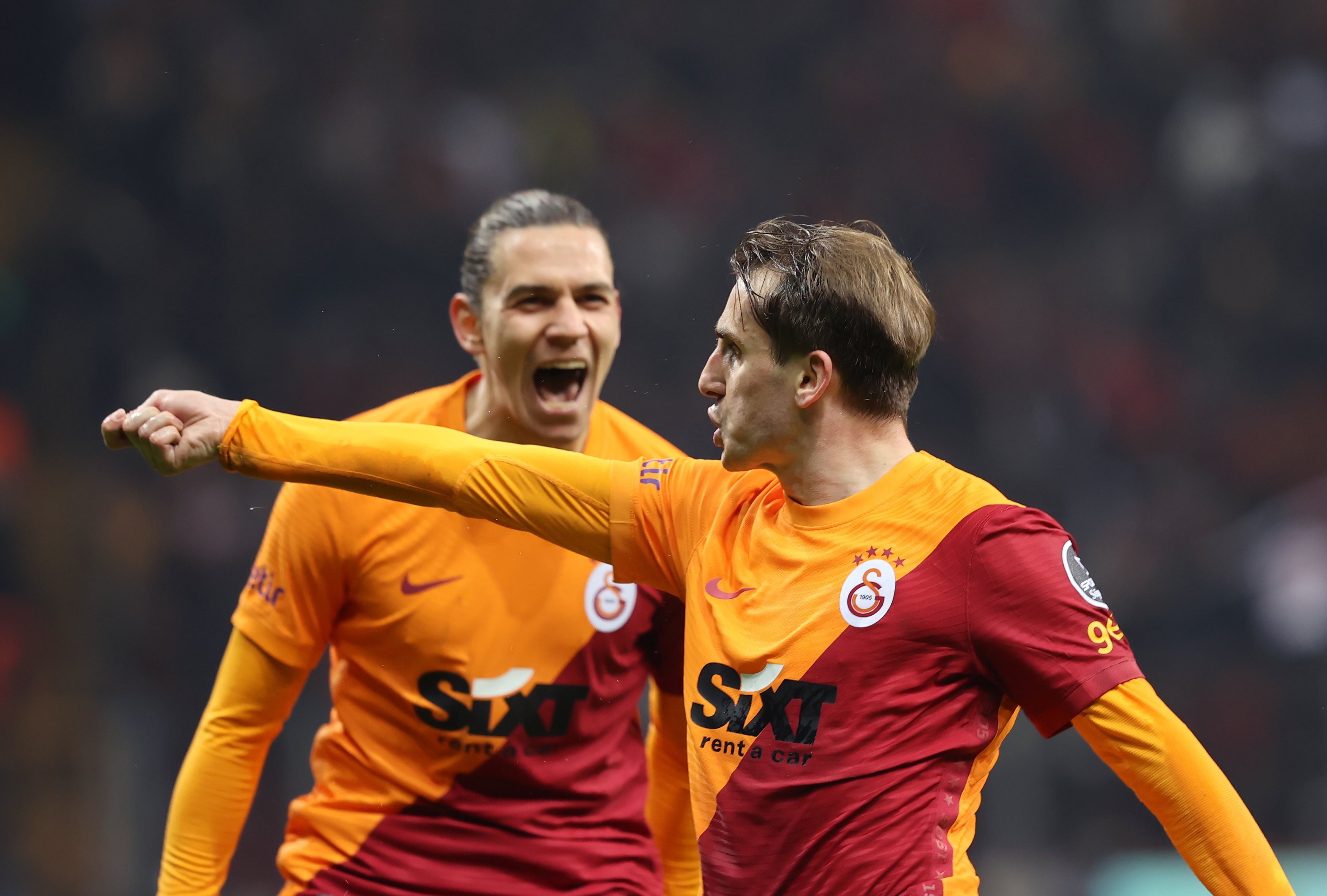 2 Aktürkoğlu goals fire Galatasaray past Beşiktaş | Daily Sabah