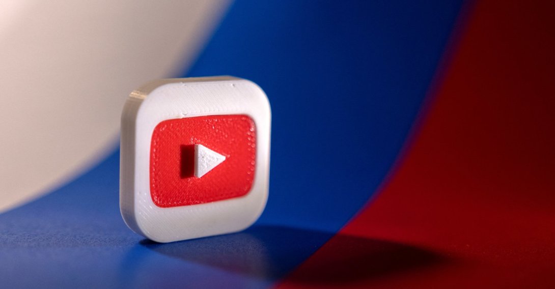 Youtube logo is placed on a Russian flag, Feb. 26, 2022. (Reuters Photo)