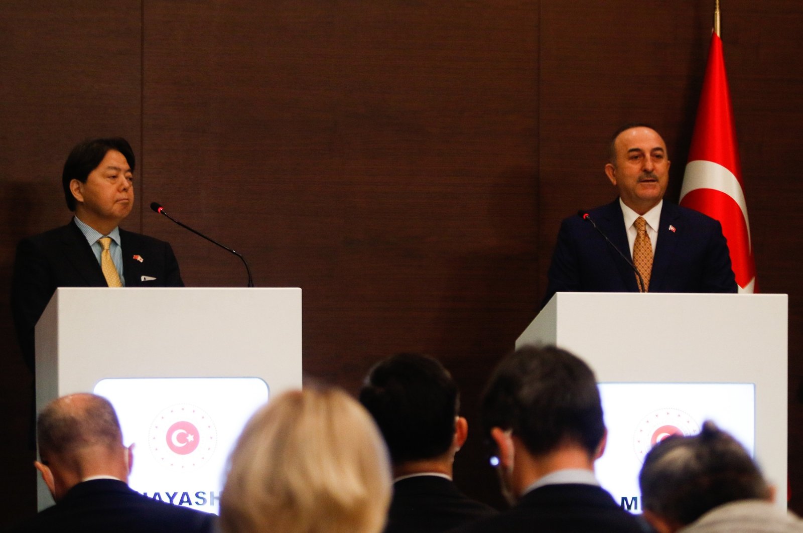 Foreign Minister Mevlüt Çavuşoğlu (R) with his Japanese counterpart Yoshimasa Hayashi in Antalya, Turkey, March 19, 2022. (IHA Photo)