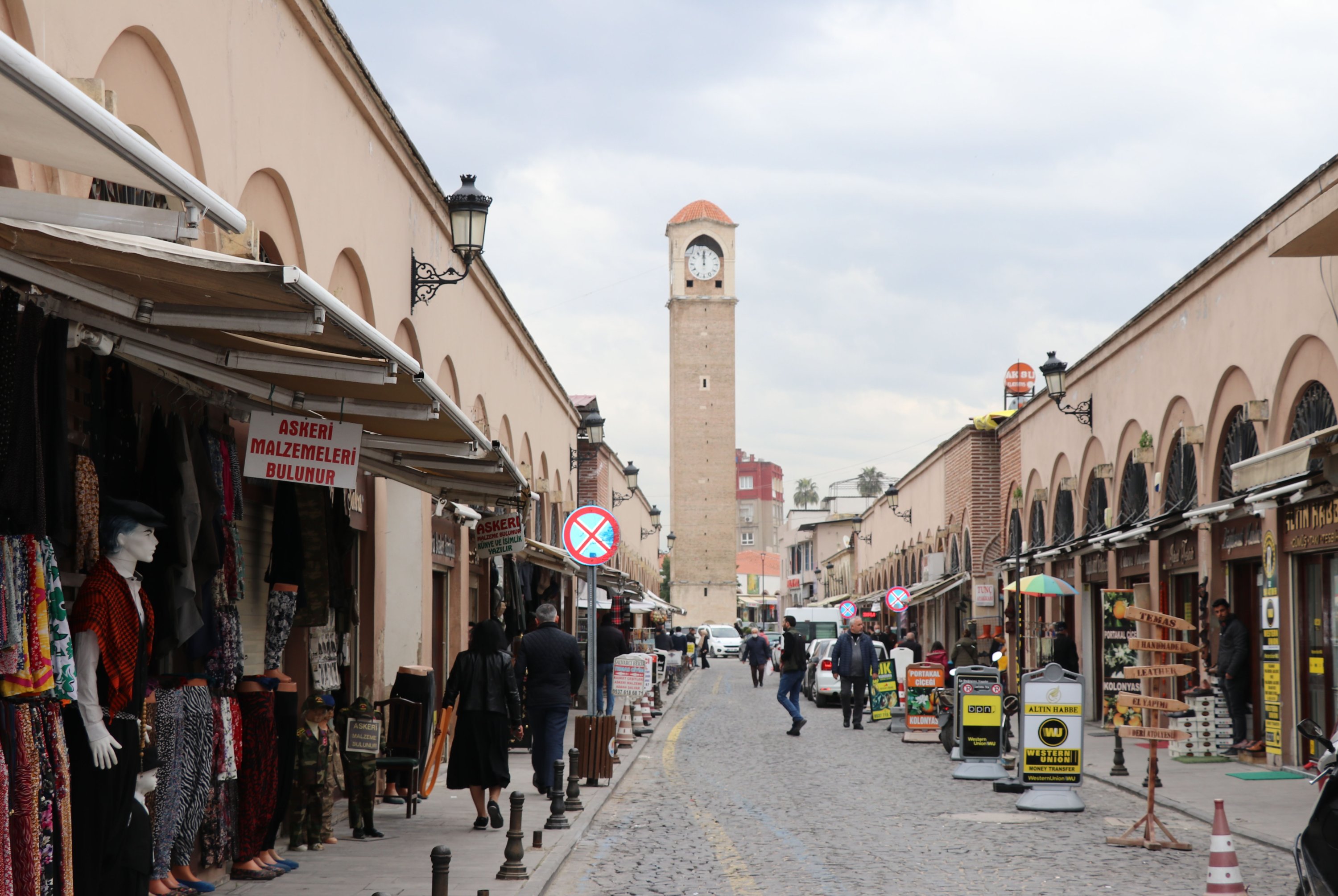 Pemandangan Kazancılar arşıs atau Boilermakers Bazaar, di Adana, Turki selatan, 22 Maret 2022. (AA Photo)