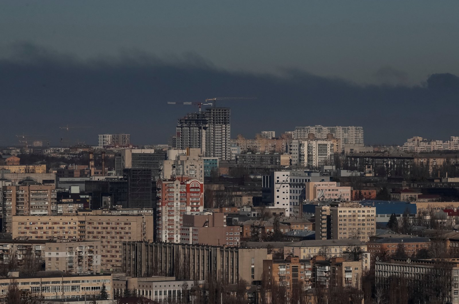 Smoke rises after shelling amid Russia's invasion, near Kyiv, Ukraine March 22, 2022. REUTERS/Gleb Garanich