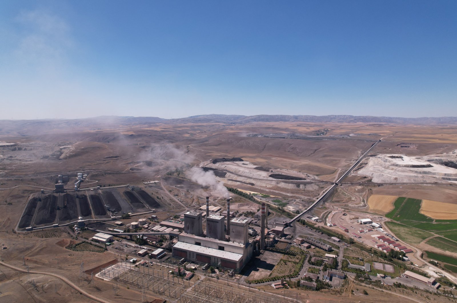 A view of a coal storage area and coal power plant in Sivas province, central Turkey, Aug. 19, 2021. (Courtesy of Europe Beyond Coal)