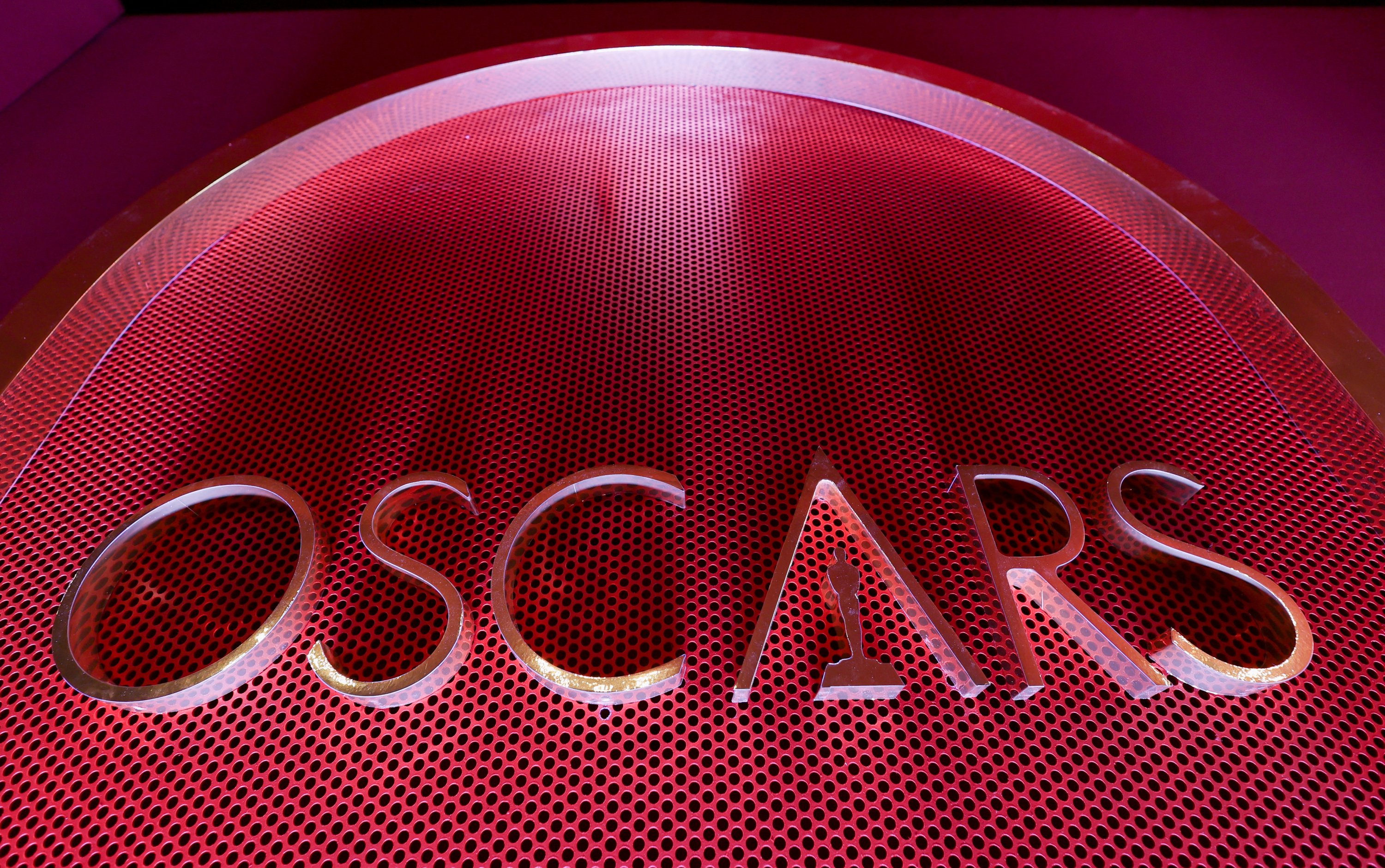 Sebuah tanda Oscar terlihat saat preview makanan, minuman, dan dekorasi dari Governors Ball tahun ini, perayaan resmi Academy pasca-Oscar setelah upacara Oscar ke-94 di Los Angeles, California, AS, 24 Maret 2022. (REUTERS)