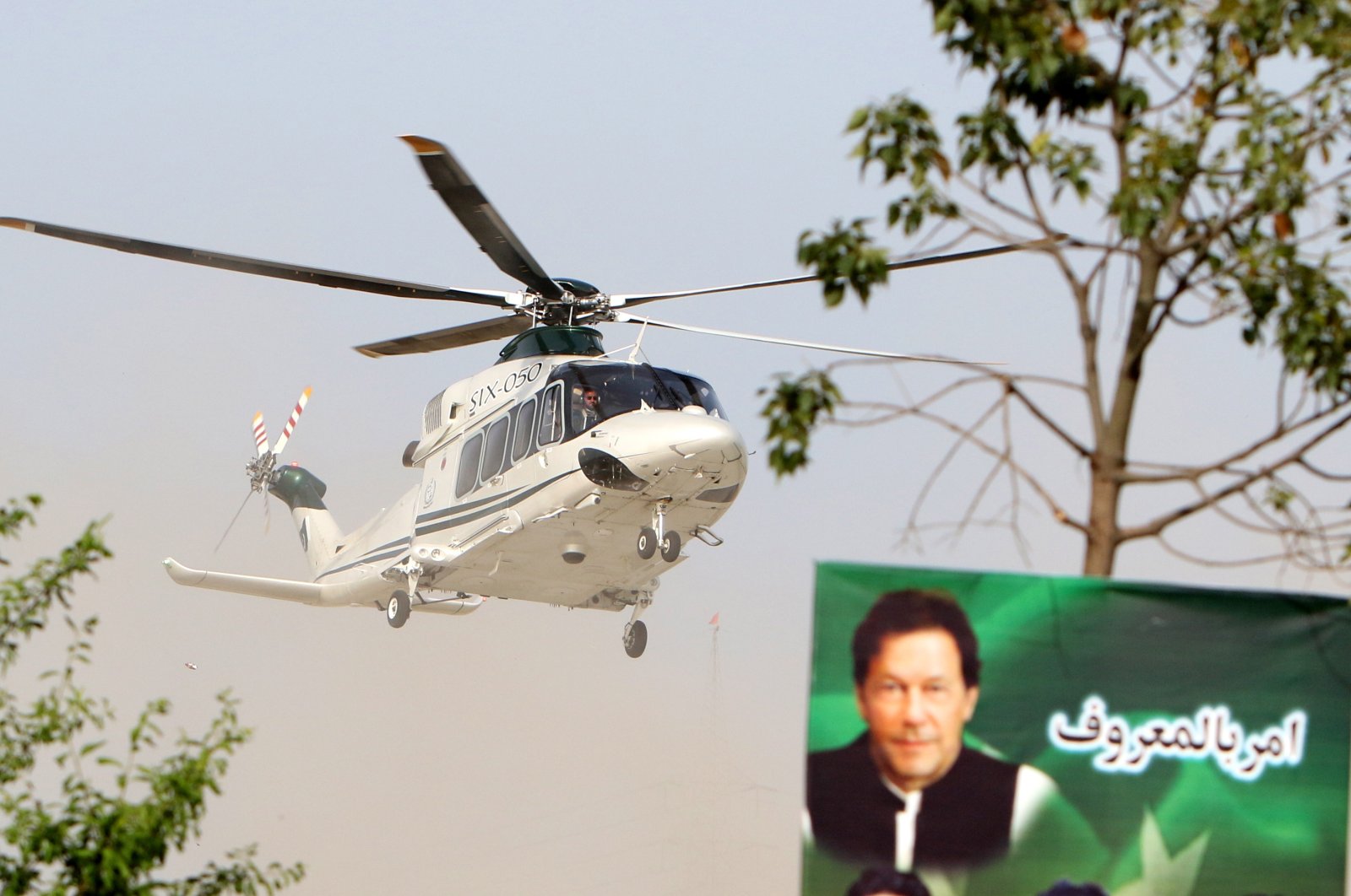 PM Khan mengklaim komplotan kudeta yang didukung asing mengancam pemerintah