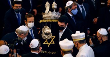 Israel's President Isaac Herzog (2nd L) attends a ceremony in the Neve Shalom Synagogue in Istanbul, on March 10, 2022, during a state visit to Turkey. (AFP)