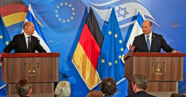 German Chancellor Olaf Scholz (L) and Israeli Prime Minister Naftali Bennett during a press conference at the King David Hotel in West Jerusalem, Israel, March 2, 2022. (Reuters Photo)