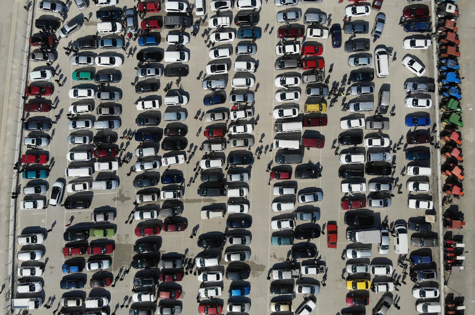 Vehicles are seen in a secondhand car lot in Eskişehir, northwestern Turkey, March 27, 2022. (IHA Photo)
