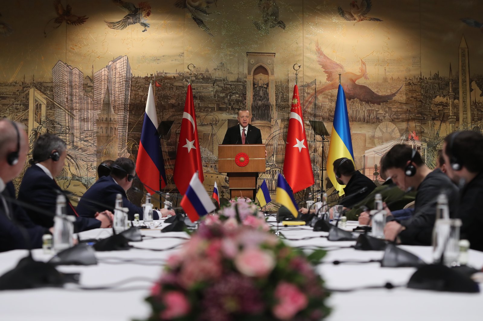 ‘Kemajuan dalam pembicaraan damai di Turki untuk memungkinkan pertemuan Putin-Zelenskyy’