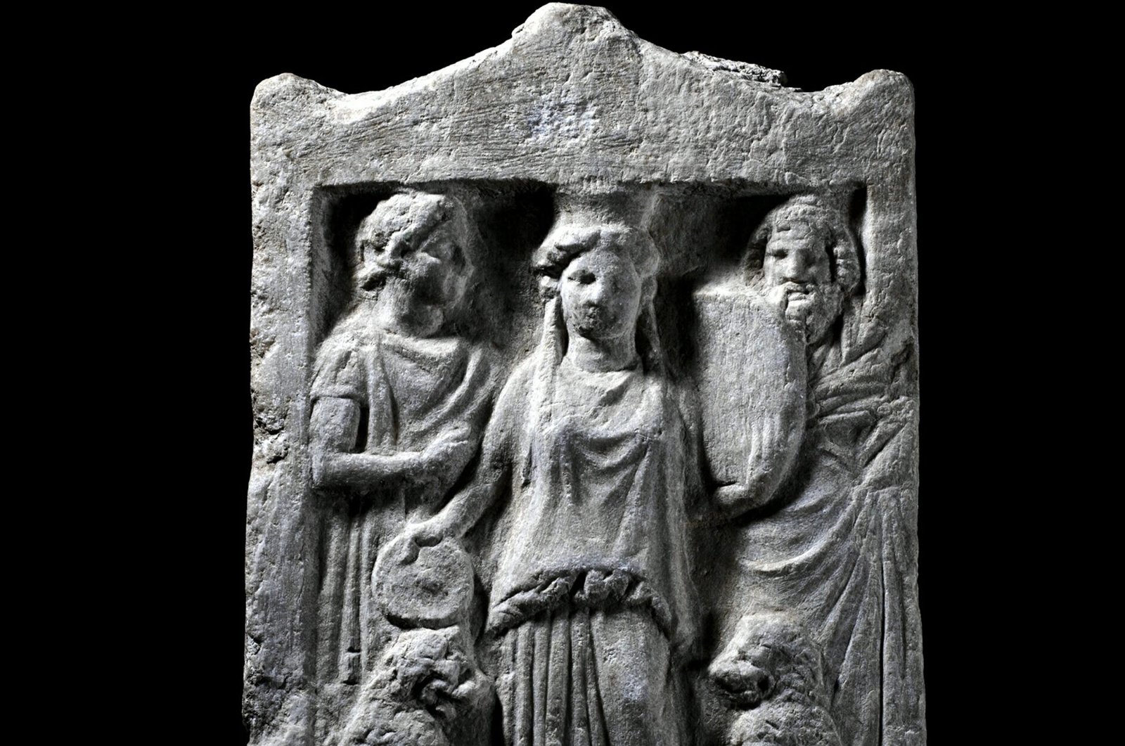 Prasasti ibu dewi Cybele dari Efesus akan dipajang di Izmir